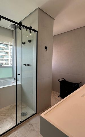 Apartamento para alugar com 200m², 4 quartos e 3 vagas Apartamento para alugar com 200m², 4 quartos e 3 vagasBanheiro da Suíte 3