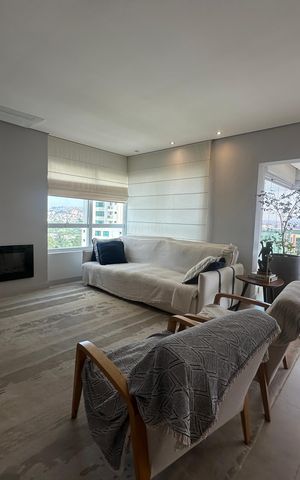 Apartamento para alugar com 200m², 4 quartos e 3 vagas Apartamento para alugar com 200m², 4 quartos e 3 vagasSala