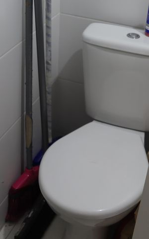 Apartamento para alugar com 200m², 4 quartos e 3 vagas Apartamento para alugar com 200m², 4 quartos e 3 vagasBanheiro de serviço