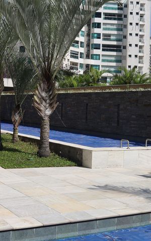 Apartamento para alugar com 200m², 4 quartos e 3 vagas Apartamento para alugar com 200m², 4 quartos e 3 vagasÁrea comum - Piscina