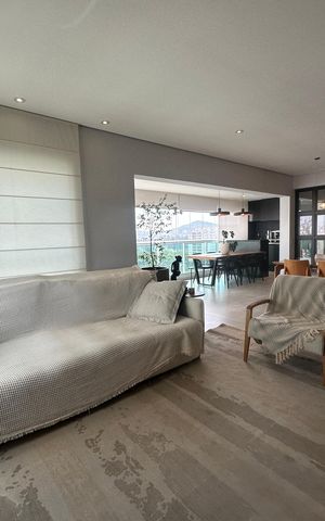 Apartamento para alugar com 200m², 4 quartos e 3 vagas Apartamento para alugar com 200m², 4 quartos e 3 vagasSala