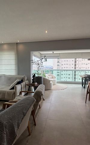 Apartamento para alugar com 200m², 4 quartos e 3 vagas Apartamento para alugar com 200m², 4 quartos e 3 vagasSala de Jantar