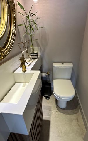 Apartamento para alugar com 200m², 4 quartos e 3 vagas Apartamento para alugar com 200m², 4 quartos e 3 vagasLavabo