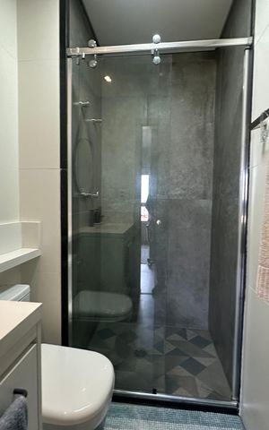 Apartamento para alugar com 200m², 4 quartos e 3 vagas Apartamento para alugar com 200m², 4 quartos e 3 vagasBanheiro da Suíte 2