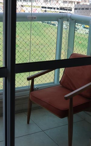Apartamento para alugar com 200m², 4 quartos e 3 vagas Apartamento para alugar com 200m², 4 quartos e 3 vagasVaranda