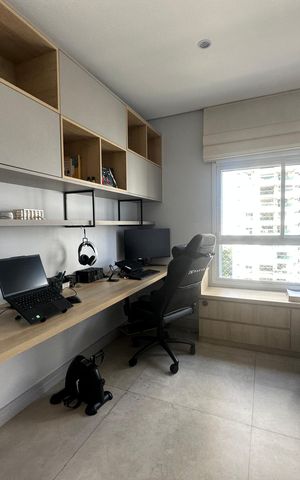 Apartamento para alugar com 200m², 4 quartos e 3 vagas Apartamento para alugar com 200m², 4 quartos e 3 vagasEscritório
