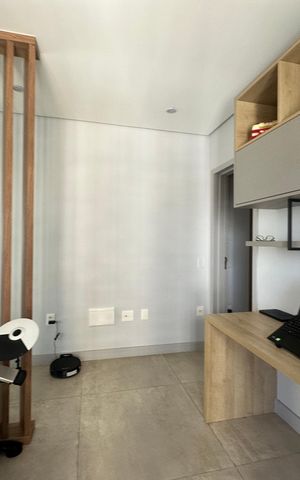 Apartamento para alugar com 200m², 4 quartos e 3 vagas Apartamento para alugar com 200m², 4 quartos e 3 vagasEscritório