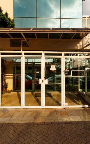 Apartamento à venda com 78m², 2 quartos e 1 vaga Apartamento à venda com 78m², 2 quartos e 1 vagaFachada