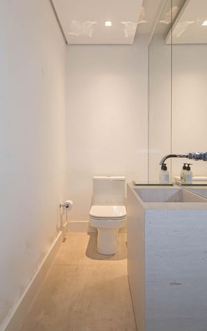 Casa à venda com 350m², 3 quartos e 2 vagas Casa à venda com 350m², 3 quartos e 2 vagasLavabo