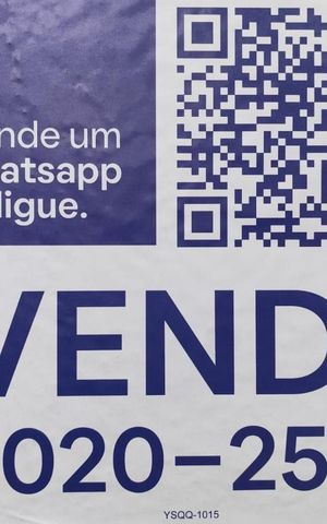 Casa à venda com 350m², 3 quartos e 2 vagas Casa à venda com 350m², 3 quartos e 2 vagasYSQQ-1015 07.08.2026