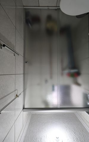 Casa à venda com 133m², 4 quartos e 2 vagasBanheiro 