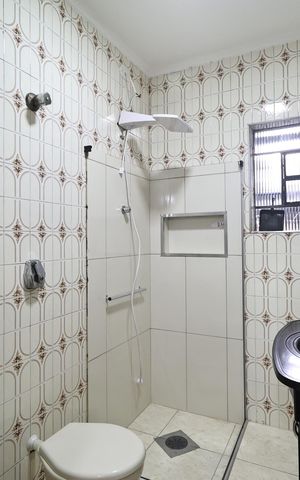 Casa à venda com 133m², 4 quartos e 2 vagasBanheiro 2