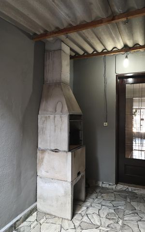 Casa à venda com 133m², 4 quartos e 2 vagasChurrasqueira