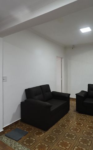 Casa à venda com 133m², 4 quartos e 2 vagasSala