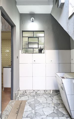 Casa à venda com 133m², 4 quartos e 2 vagasLavanderia