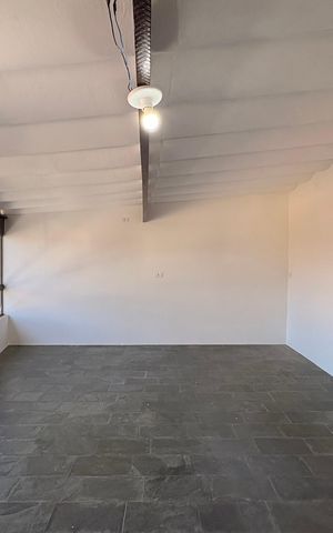 Casa à venda com 133m², 4 quartos e 2 vagasVaranda 
