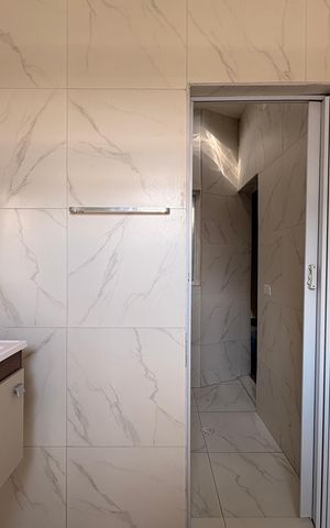 Casa à venda com 133m², 4 quartos e 2 vagasBanheiro da suíte 