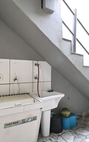 Casa à venda com 133m², 4 quartos e 2 vagasLavanderia