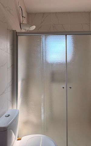 Casa à venda com 133m², 4 quartos e 2 vagasBanheiro da suíte 