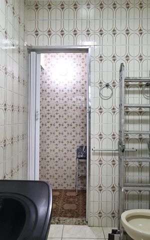 Casa à venda com 133m², 4 quartos e 2 vagasBanheiro 2