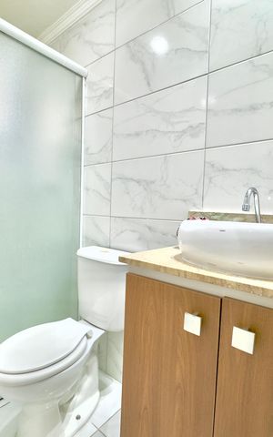 Apartamento para alugar com 45m², 2 quartos e 1 vaga Apartamento para alugar com 45m², 2 quartos e 1 vagaBanheiro