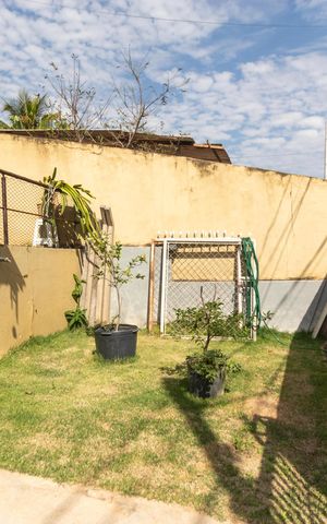 Casa à venda com 250m², 2 quartos e 3 vagas Casa à venda com 250m², 2 quartos e 3 vagasQuintal