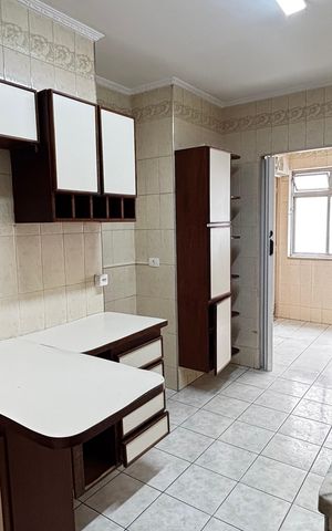 Apartamento para alugar com 93m², 3 quartos e 2 vagasCozinha