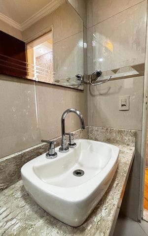 Apartamento para alugar com 93m², 3 quartos e 2 vagasBanheiro