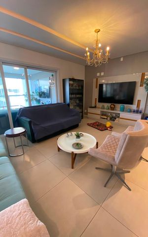 Apartamento à venda com 189m², 3 quartos e 3 vagas