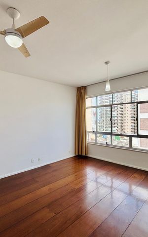 Apartamento para alugar com 120m², 3 quartos e 1 vaga Apartamento para alugar com 120m², 3 quartos e 1 vagaSala