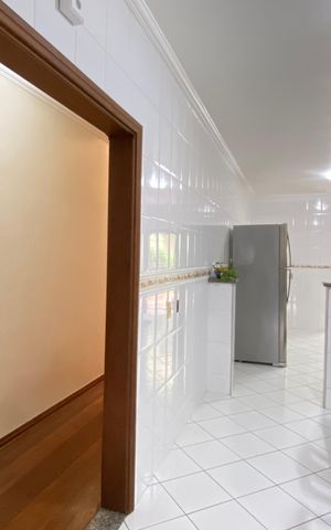 Casa à venda com 168m², 3 quartos e 2 vagas Casa à venda com 168m², 3 quartos e 2 vagasSala de Jantar