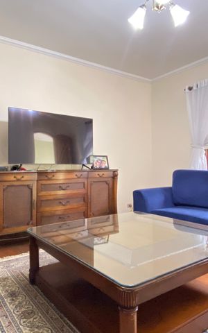 Casa à venda com 168m², 3 quartos e 2 vagas Casa à venda com 168m², 3 quartos e 2 vagasSala