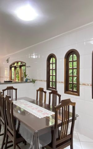 Casa à venda com 168m², 3 quartos e 2 vagas Casa à venda com 168m², 3 quartos e 2 vagasSala de Jantar