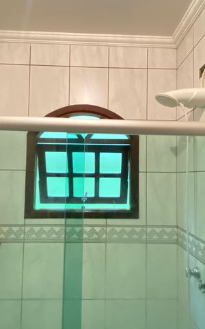 Casa à venda com 168m², 3 quartos e 2 vagas Casa à venda com 168m², 3 quartos e 2 vagasBanheiro 2