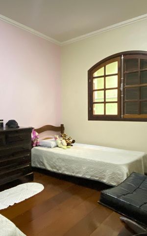 Casa à venda com 168m², 3 quartos e 2 vagas Casa à venda com 168m², 3 quartos e 2 vagasQuarto 2