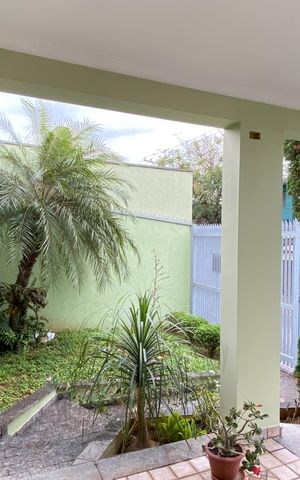 Casa à venda com 168m², 3 quartos e 2 vagas Casa à venda com 168m², 3 quartos e 2 vagasGaragem - Jardim