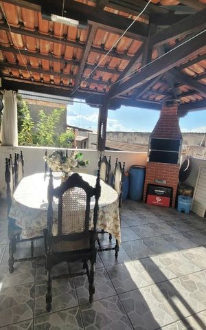 Casa para alugar com 80m², 3 quartos e 1 vaga Casa para alugar com 80m², 3 quartos e 1 vagaVaranda