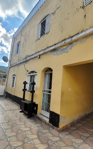 Casa para alugar com 80m², 3 quartos e 1 vaga Casa para alugar com 80m², 3 quartos e 1 vagaFachada