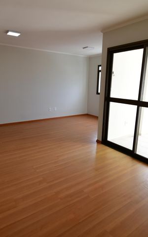 Apartamento para alugar com 98m², 3 quartos e 2 vagasSala