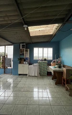 Casa à venda com 187m², 4 quartos e 2 vagas