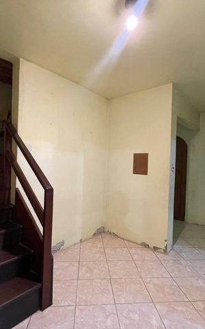 Casa à venda com 187m², 4 quartos e 2 vagas