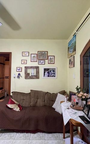 Casa à venda com 187m², 4 quartos e 2 vagas