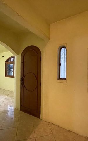 Casa à venda com 187m², 4 quartos e 2 vagas