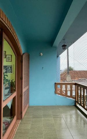 Casa à venda com 187m², 4 quartos e 2 vagas