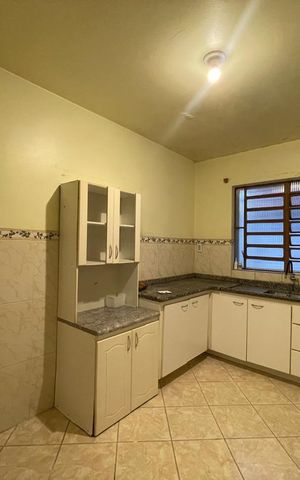 Casa à venda com 187m², 4 quartos e 2 vagas
