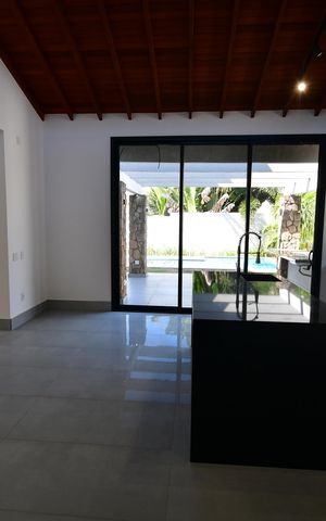 Casa de condomínio para alugar com 310m², 4 quartos e 3 vagasCozinha