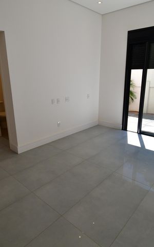 Casa de condomínio para alugar com 310m², 4 quartos e 3 vagasQuarto 1 - Suíte