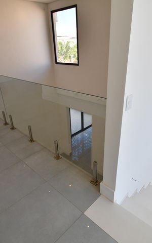 Casa de condomínio para alugar com 310m², 4 quartos e 3 vagasMezanino