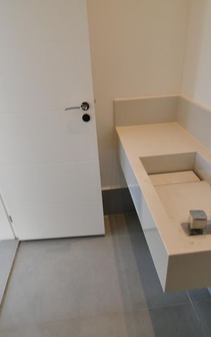 Casa de condomínio para alugar com 310m², 4 quartos e 3 vagasLavabo