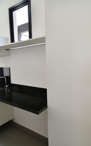Casa de condomínio para alugar com 310m², 4 quartos e 3 vagasÁrea de Serviço
